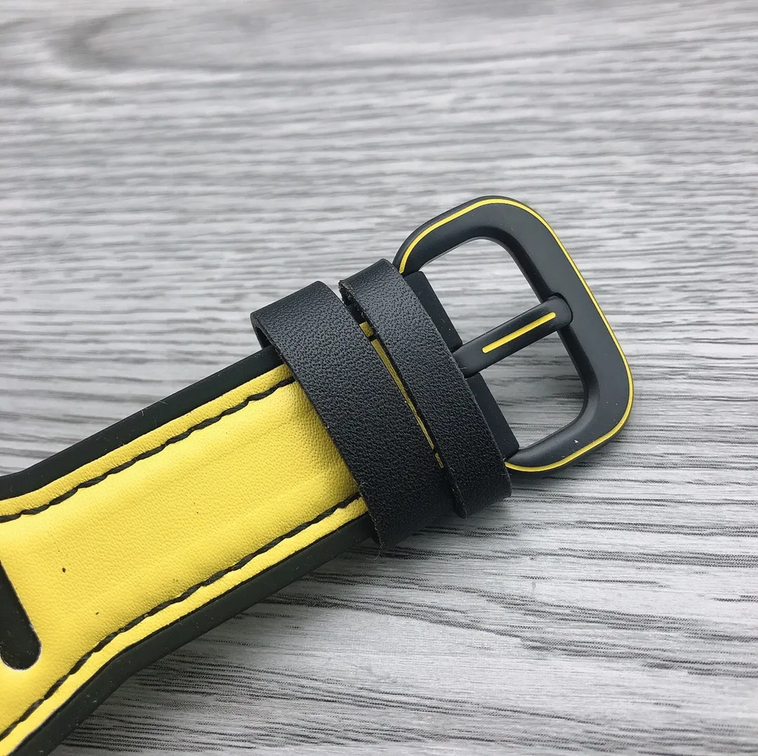 【Authentic Tmall】💰1640! Seven Friday-Seven Friday men's watch P6B/03. P6B/06 shipped! The design is inspired by racing cars. It is very handsome. The strap is specially made. It is different from the ones made by external manufacturers. Most of them on the market do not have the thickness of genuine products and the colors are not right. Supports Apple, Android, NFC, and super luminous display.